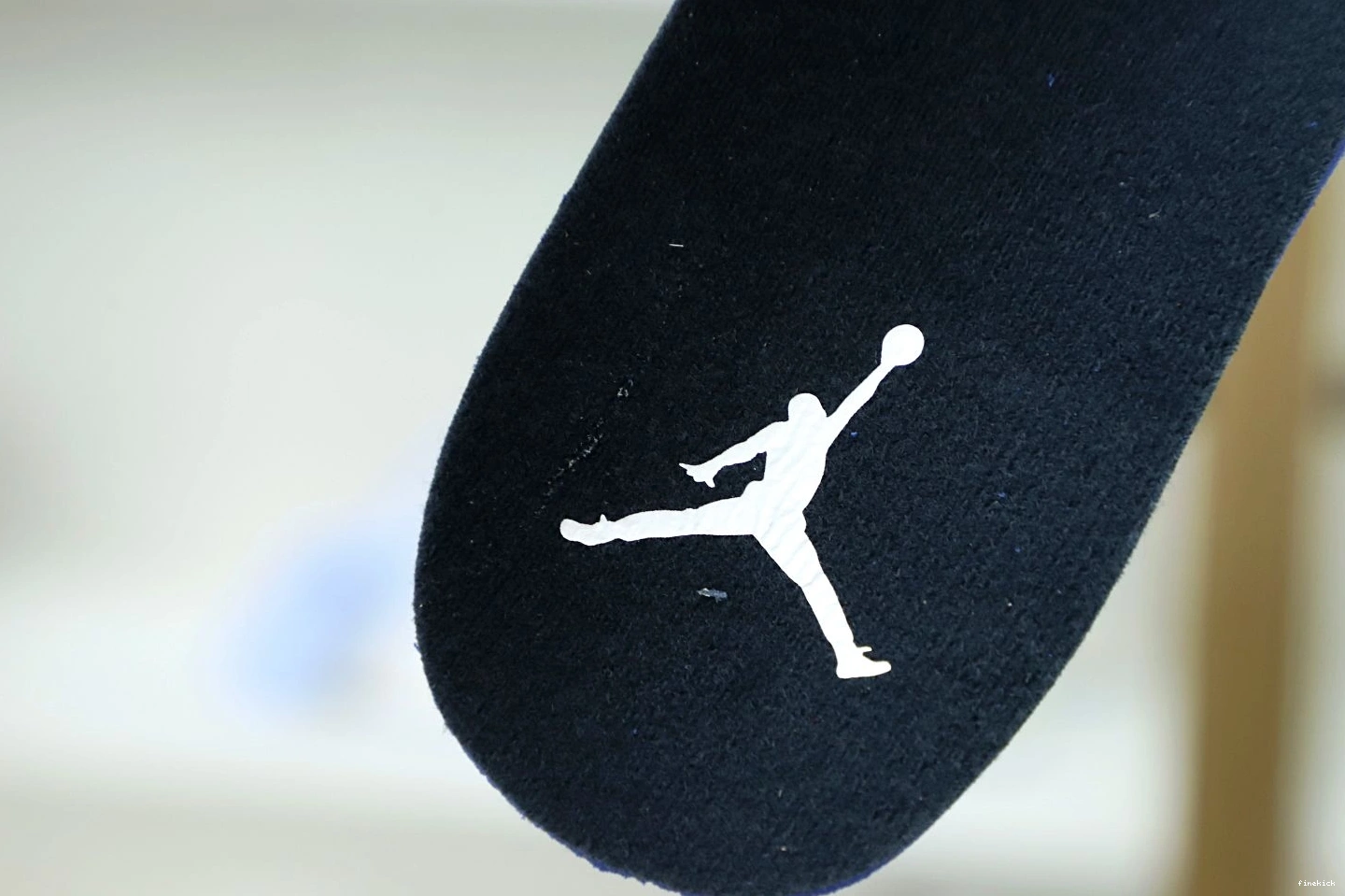 AIR JORDAN 'RED RETRO 4 THUNDER' 1229